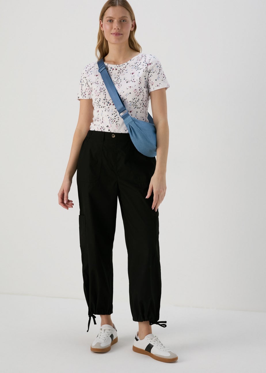 White Heart Print Perfect T-Shirt