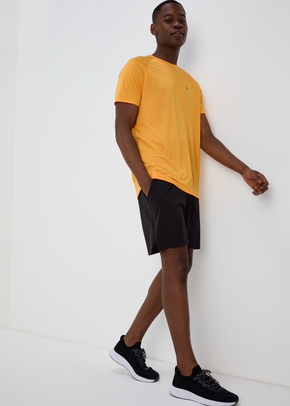 Souluxe Black Plain Regular Shorts