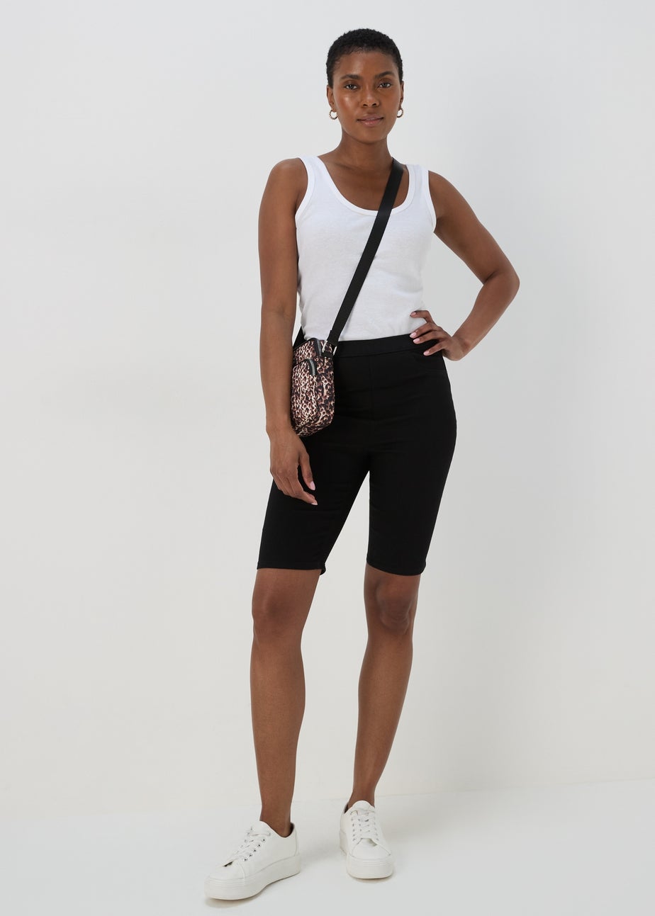 Black Rosie Knee Shorts