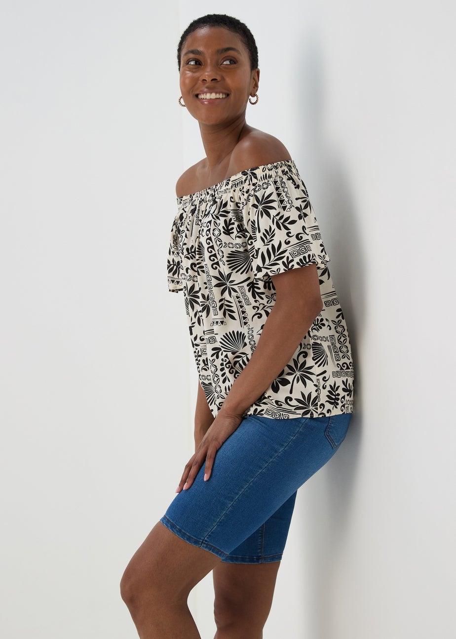 Mid Wash Rosie Knee Length Shorts