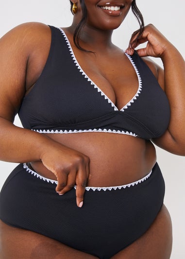 In the Style Jac Jossa Black Trim Bkini Top