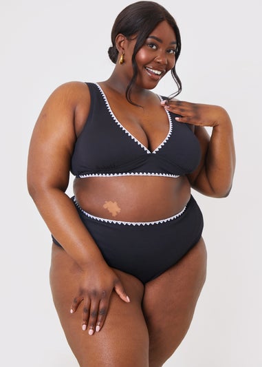 In the Style Jac Jossa Black Trim Bkini Top