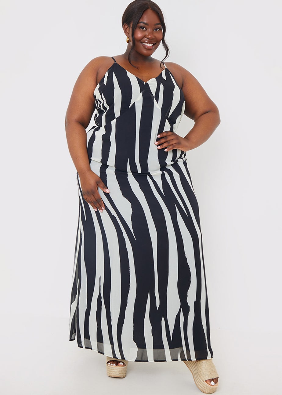 In the Style Jac Jossa Black Print Cut Out Maxi Dress