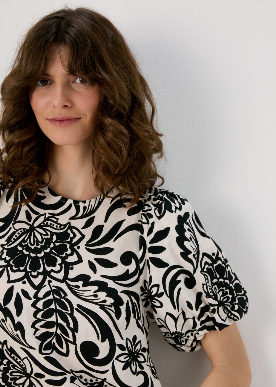 Et Vous Black & White Floral Puff Sleeve Mini Dress