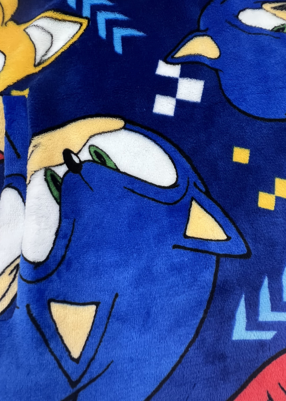 HUGZEE Sonic Bounce Hooded Wearable Throw