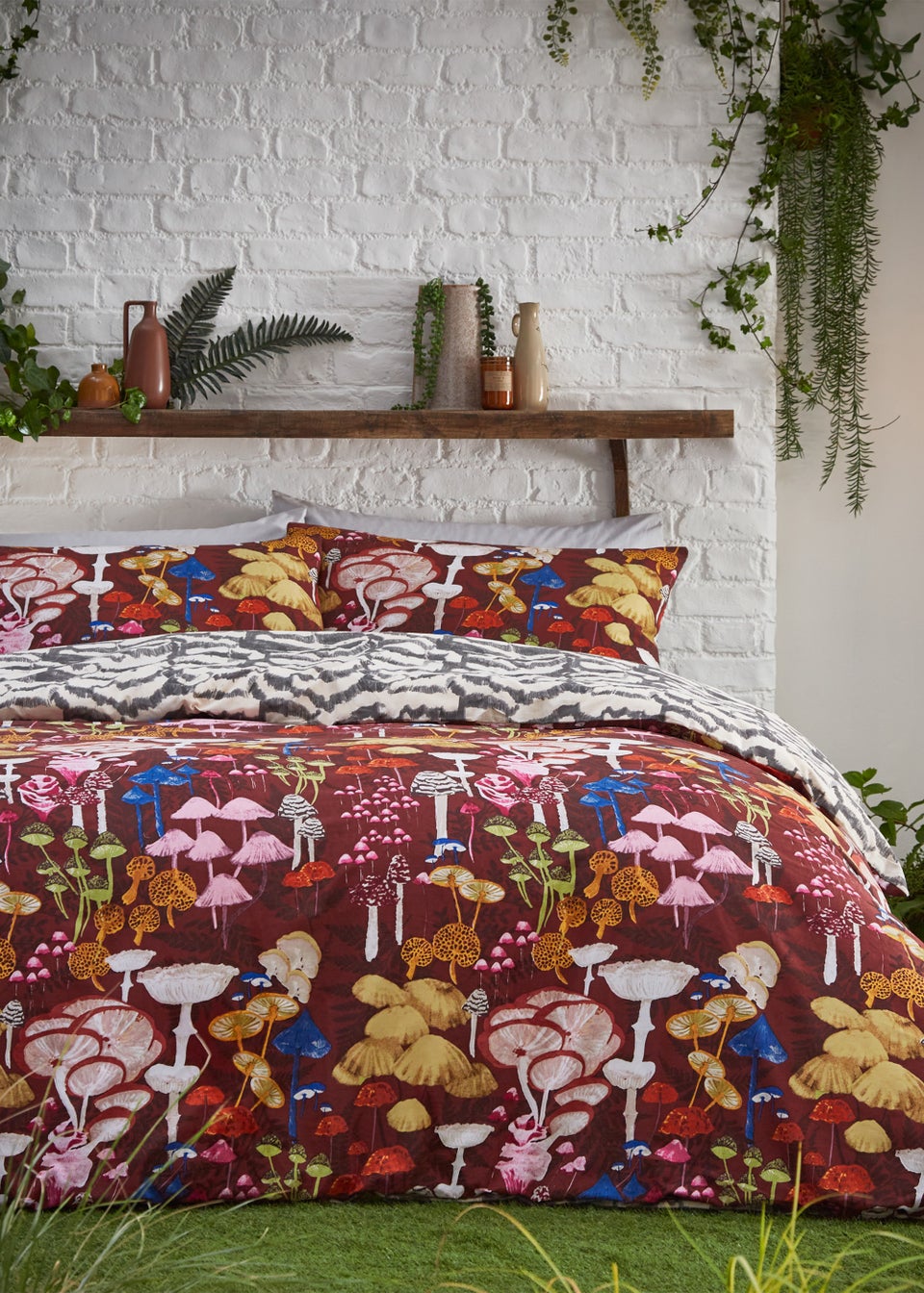 furn. Amanita Abstract Mushroom Duvet Cover Set Redwood