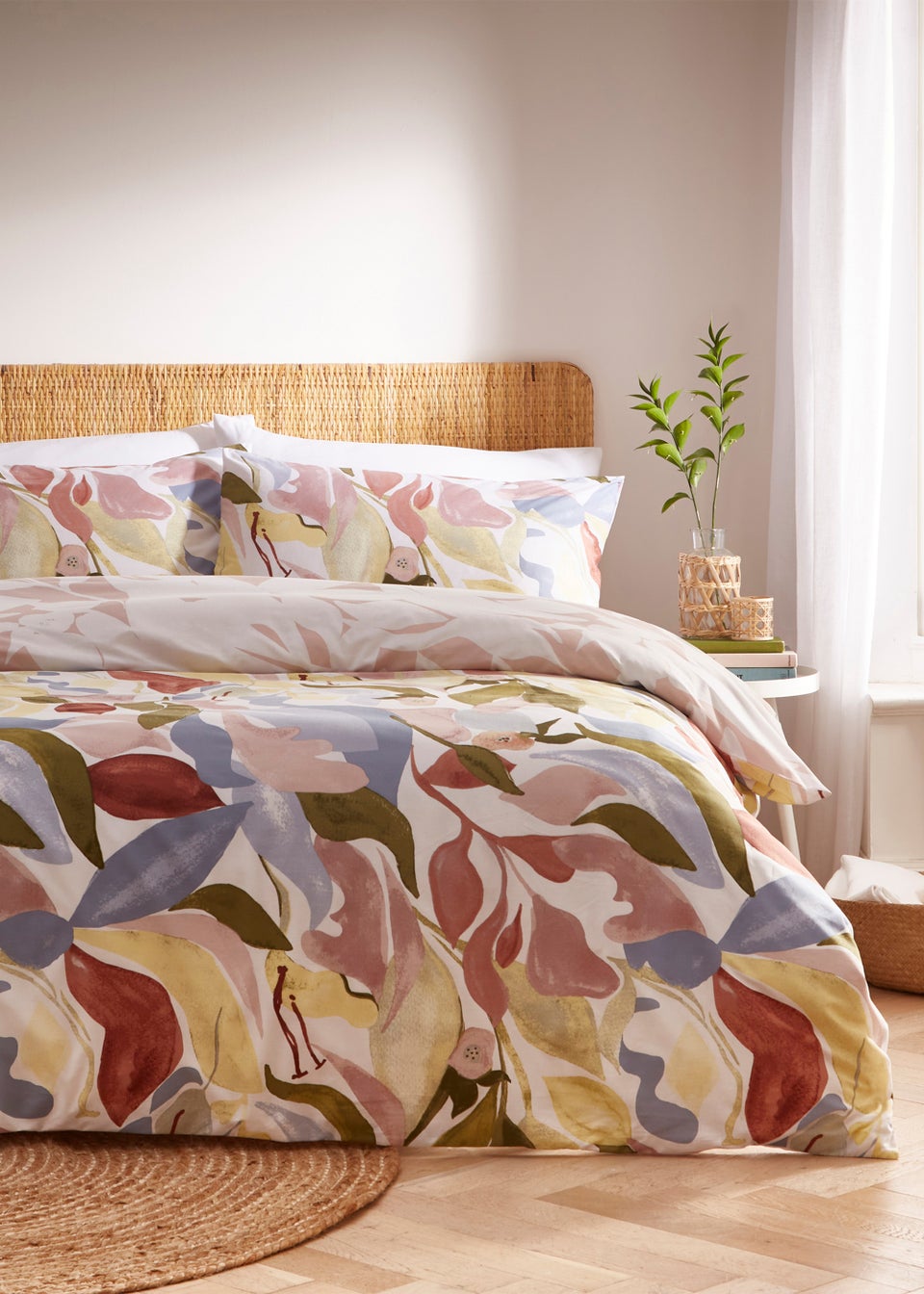 furn. Amarosa Abstract Floral Duvet Cover Set Pink