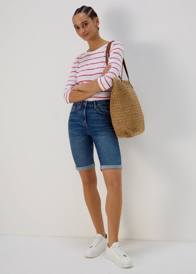 Papaya Petite Mid Wash Knee Shorts