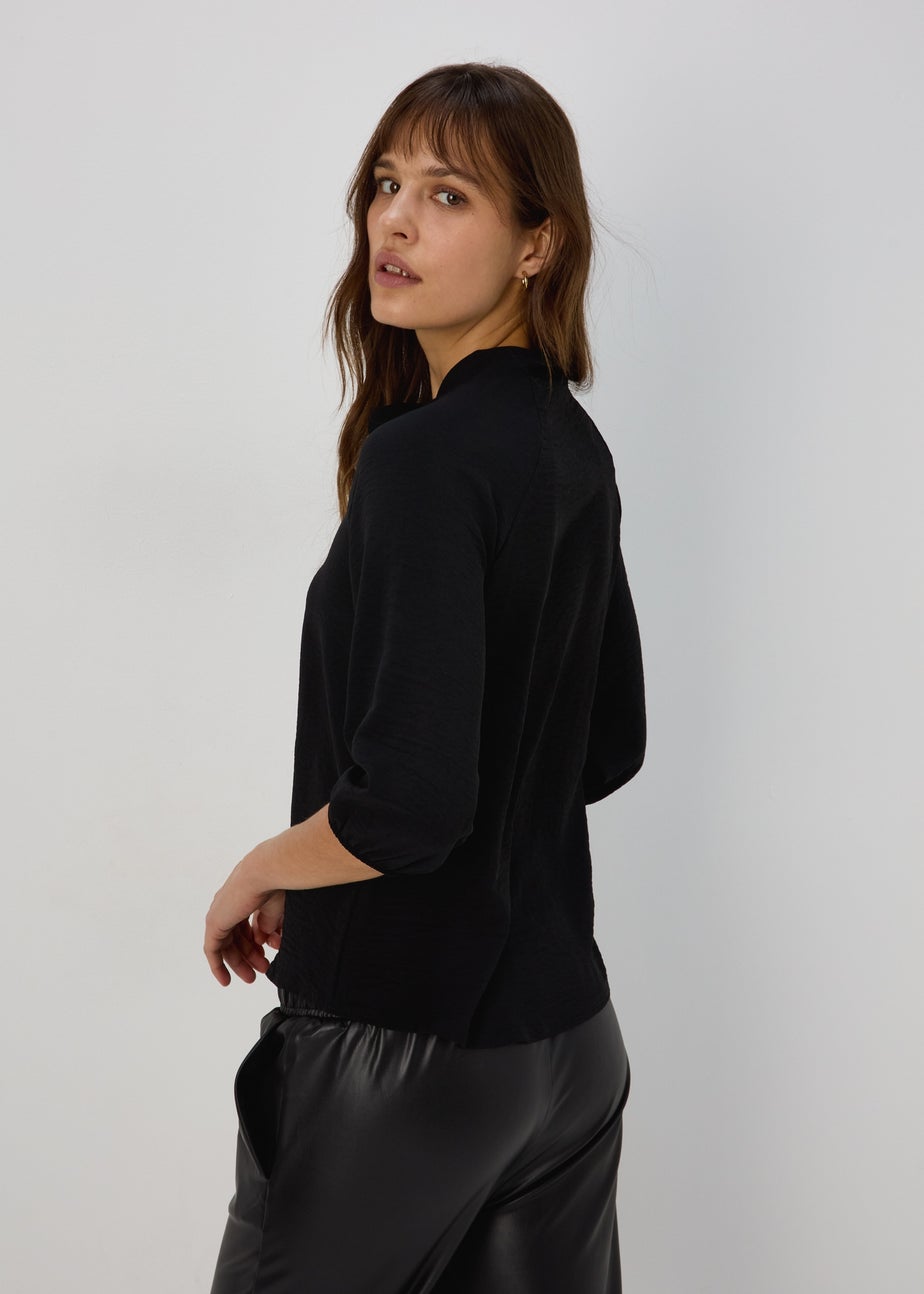 Black Pussybow Blouse