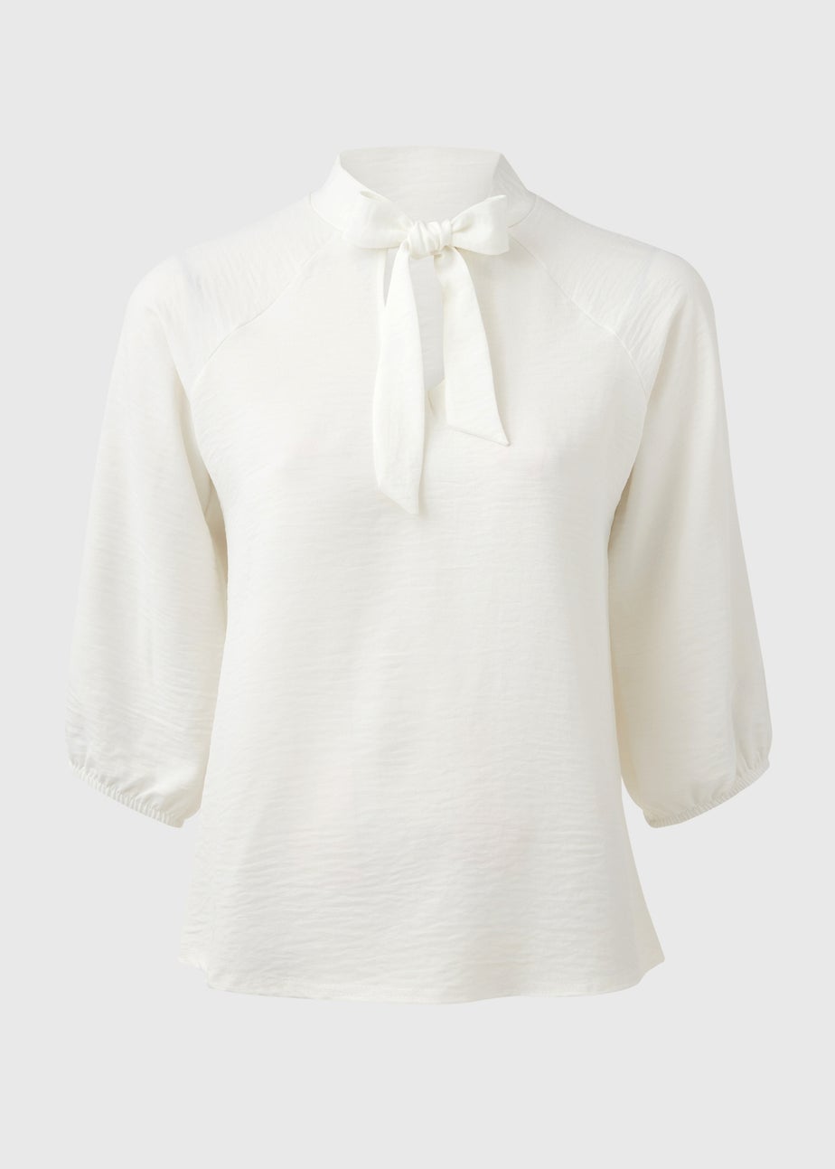 Ivory Pussybow Blouse