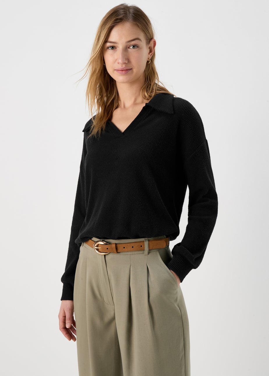 Black Collared Pullover Top