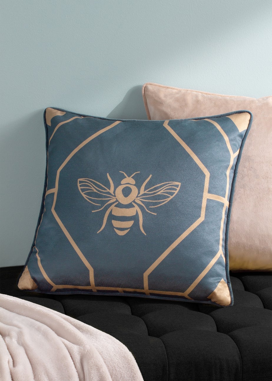 furn. Bee Deco Geometric Filled Cushion (43cm x 43cm x 8cm)