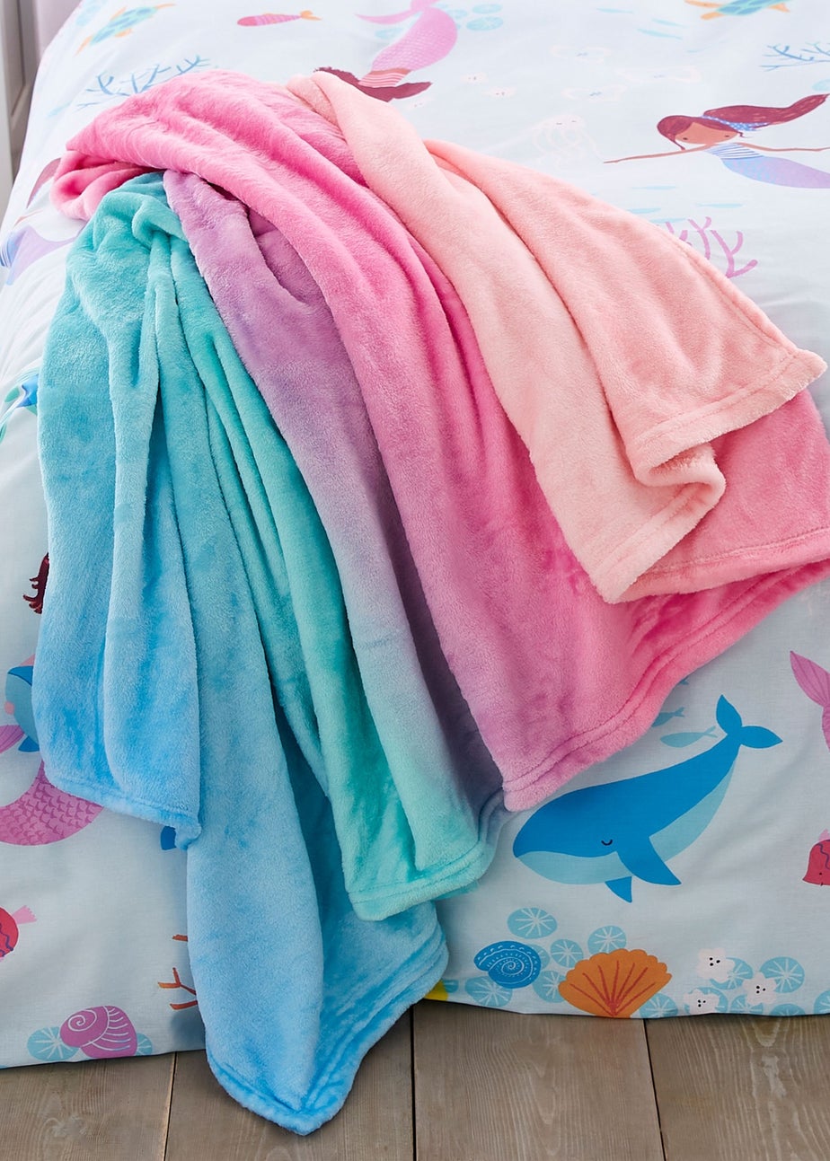 Catherine Lansfield Mermaid Ombre Cosy Fleece 130x170cm Blanket Throw Pink