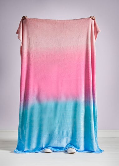 Catherine Lansfield Mermaid Ombre Cosy Fleece 130x170cm Blanket Throw Pink