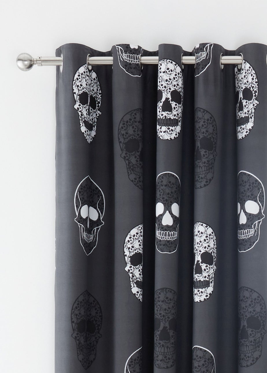 Catherine Lansfield Skulls Fully Reversible Eyelet Curtains Grey