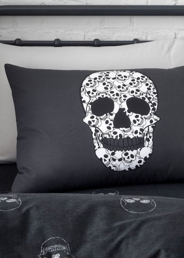 Catherine Lansfield Skulls Reversible Duvet Cover Set Grey
