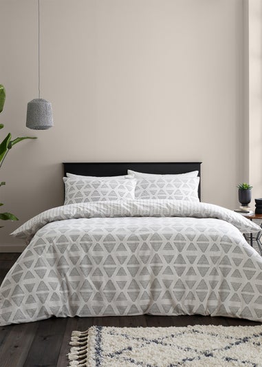 Catherine Lansfield Tufted Print Geo Reversible Duvet Cover Set