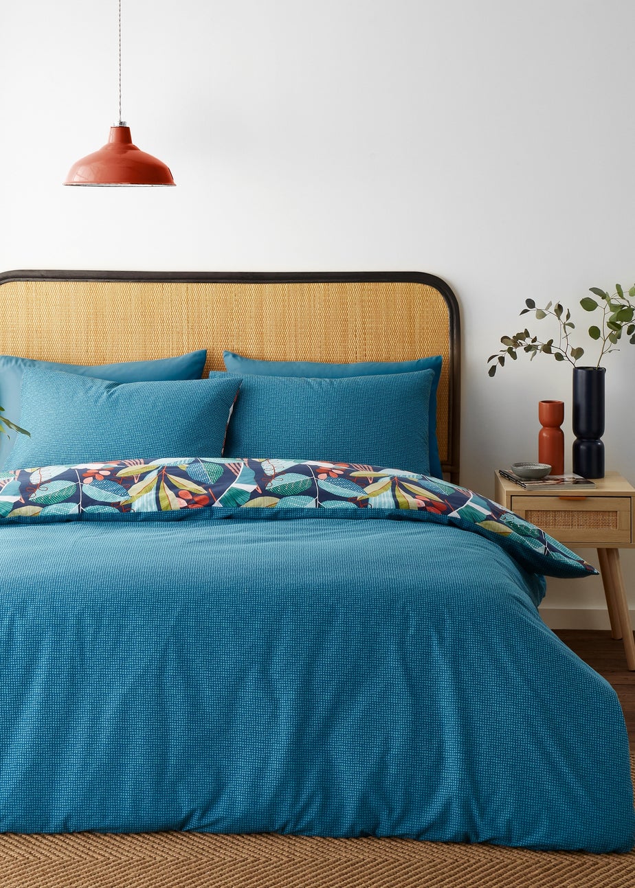 Catherine Lansfield Botanical Leaves Reversible Duvet Cover Set