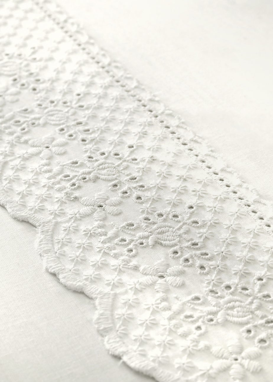 Serene Renaissance White Duvet Cover Set