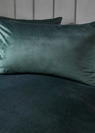 Laurence Llewelyn-Bowen Montrose Velvet Green Duvet Cover Set