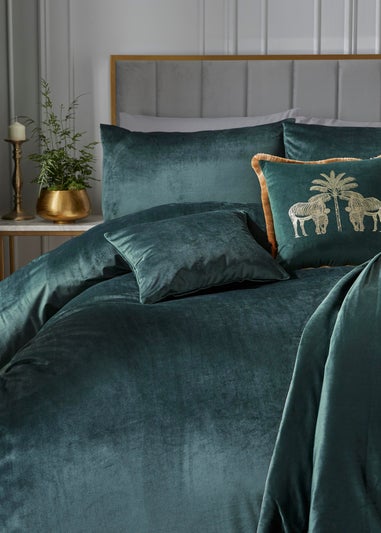 Laurence Llewelyn-Bowen Montrose Velvet Green Duvet Cover Set