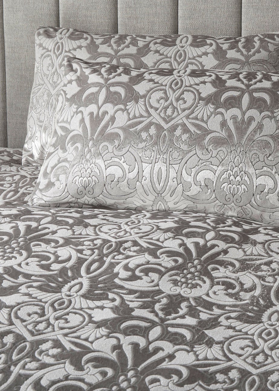 Laurence Llewelyn-Bowen Firenza Velvet Silver Duvet Cover Set