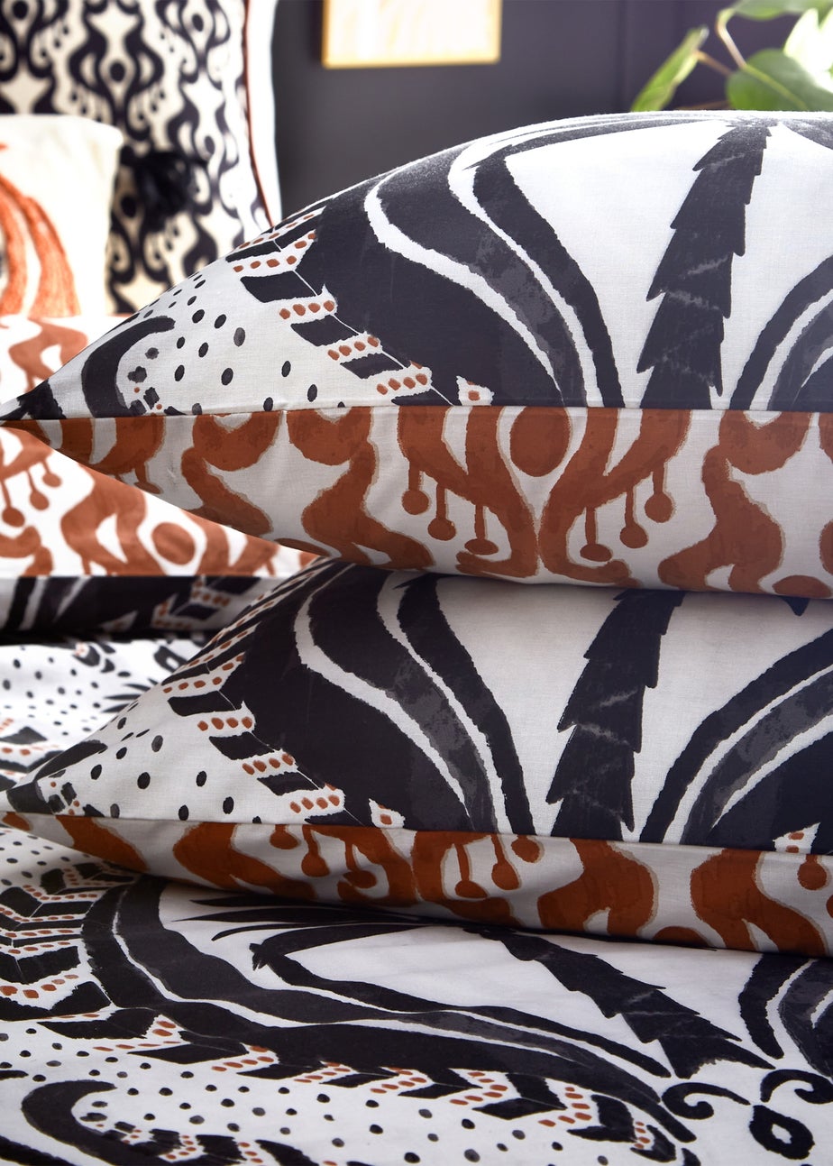 Wylder Tropics Laucala Bohemian Duvet Cover Set