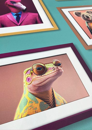 Muriva Fantastic Animals Wallpaper