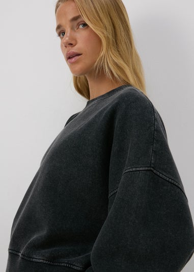 Charcoal Acid Wash Crop Sweatshirt