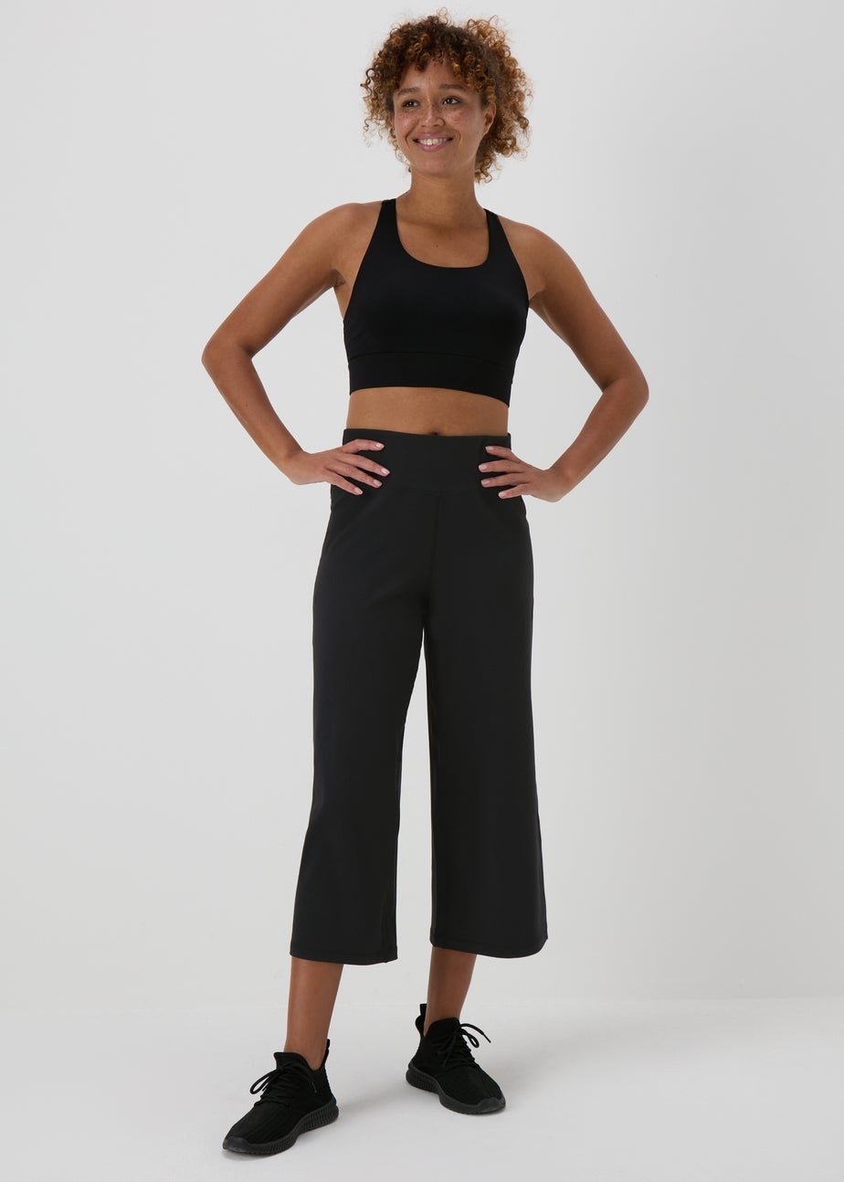 Souluxe Black Wide Leg Cropped Jogging Bottoms