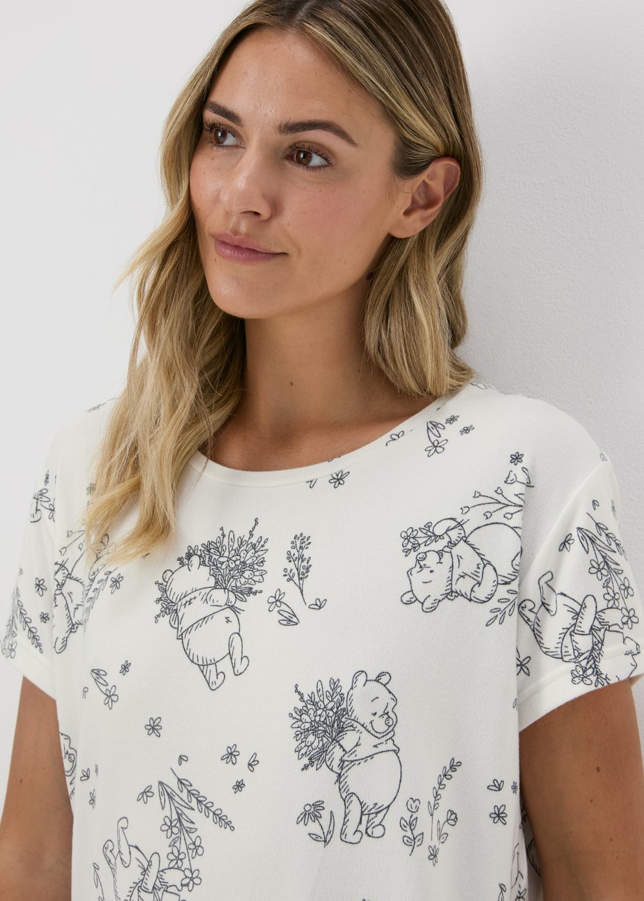 Winnie The Pooh Cream Pyjama Set