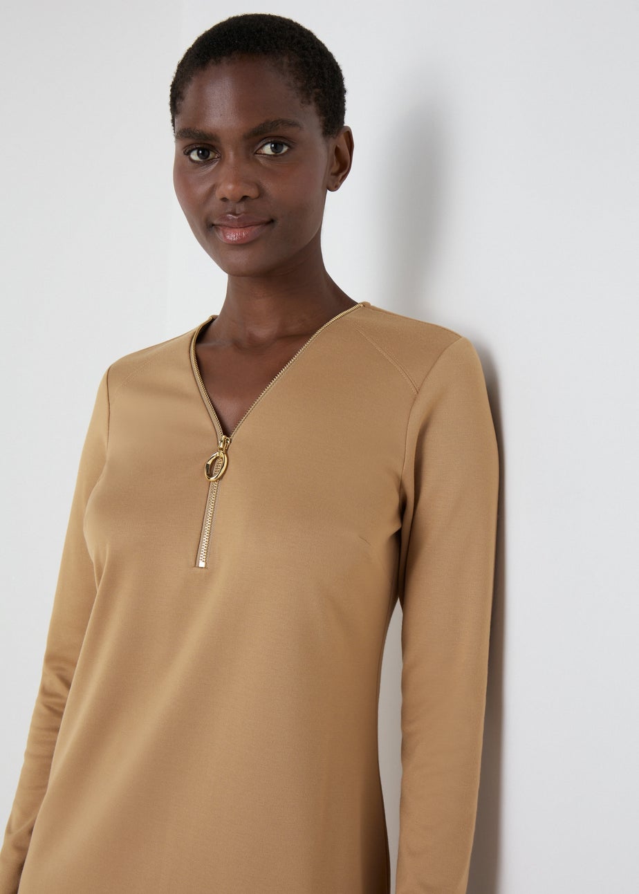 Et Vous Camel Knee Length Jersey Dress