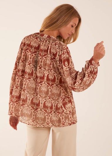 Blue Vanilla Beige Twist Hem Print Blouse