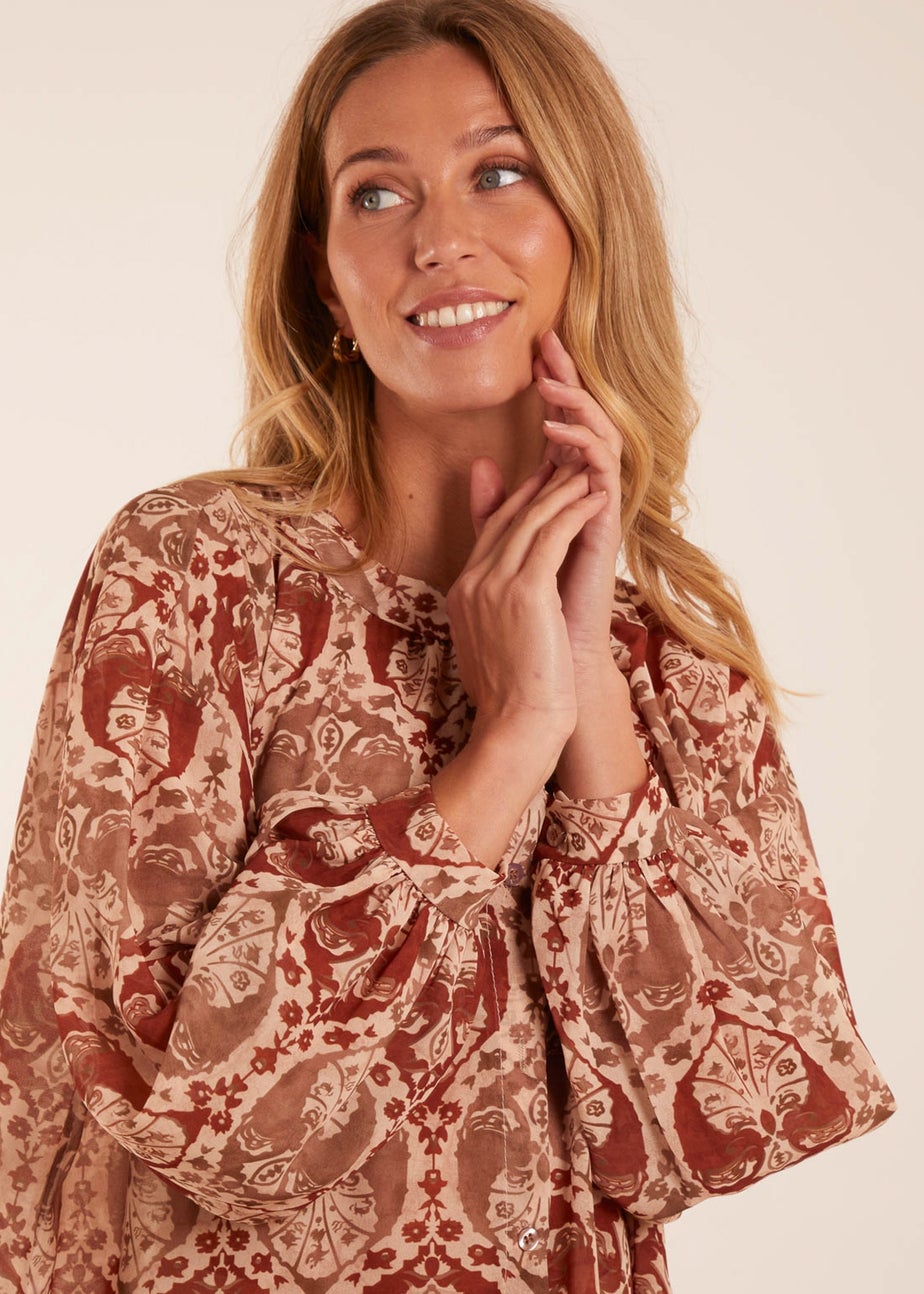 Blue Vanilla Beige Twist Hem Print Blouse