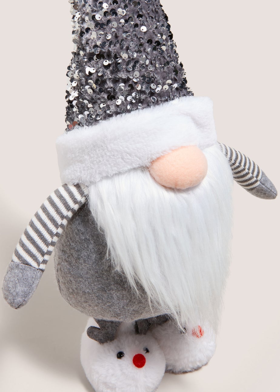 Wondrous Silver Pull Up Gnome