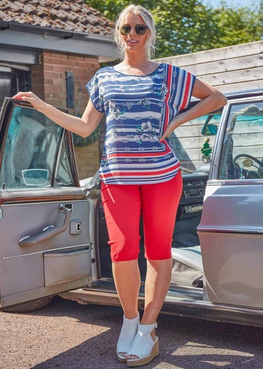 Roman Red Elastic Waist Knee Length Stretch Shorts