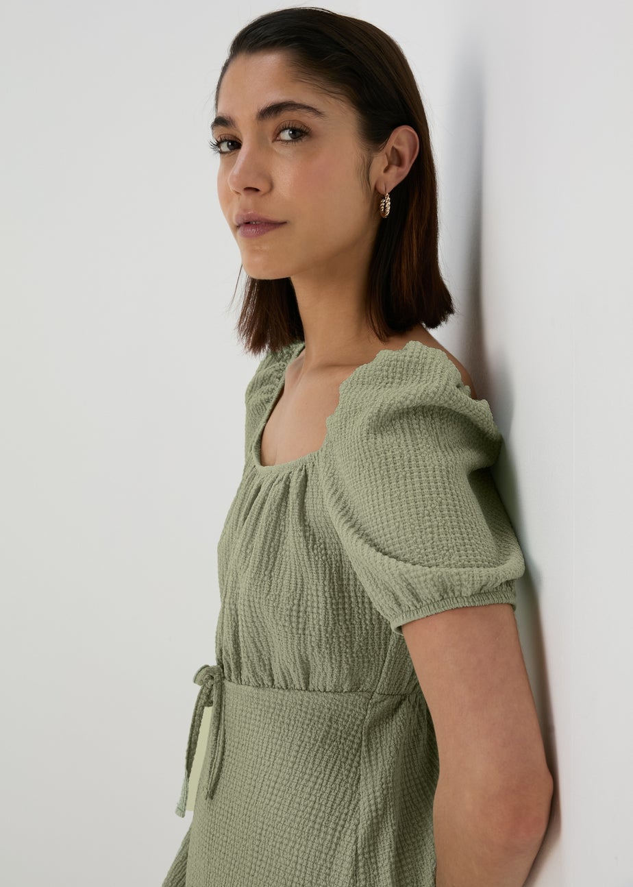 Green Tie Front Textured Midi Dress