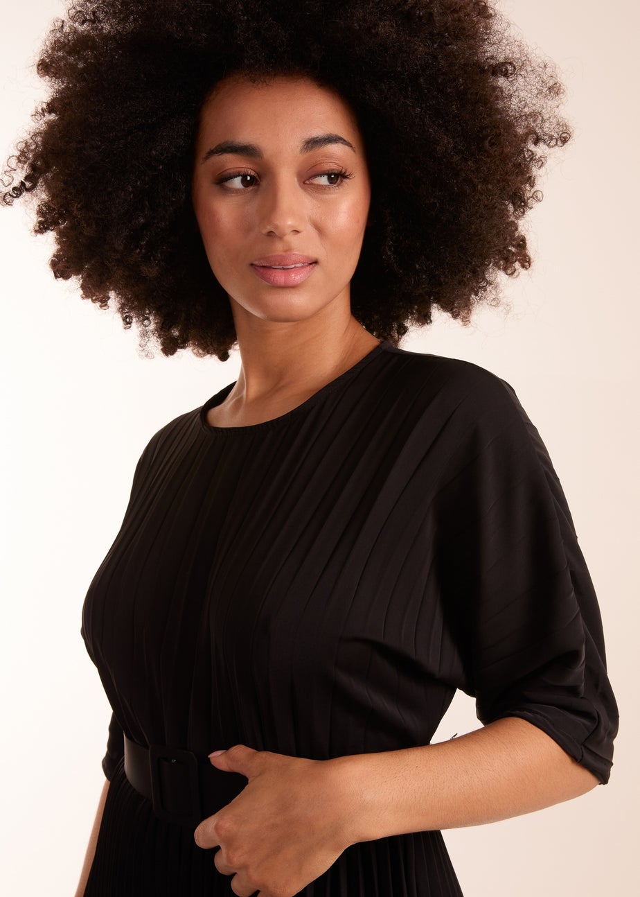 Blue Vanilla Black Pleated Dress With Belt