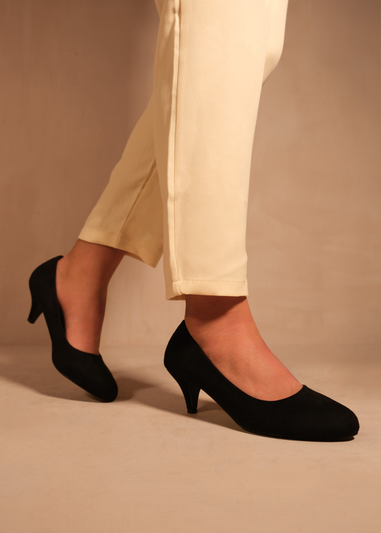 Where's That From Black Pu Shea Low Heel Court Pumps