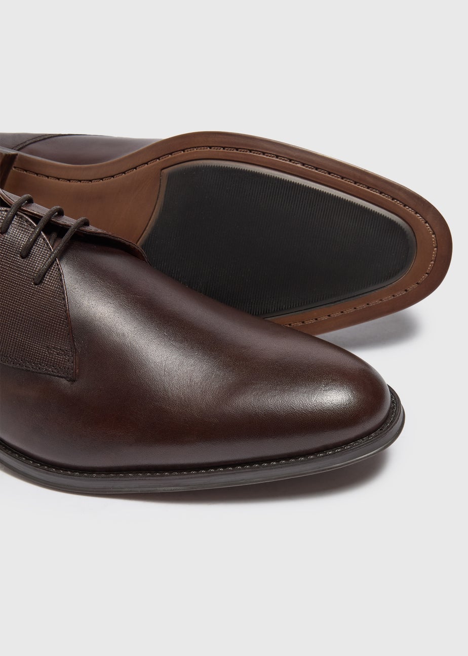 Taylor & Wright Brown Faux Leather Derby Shoe