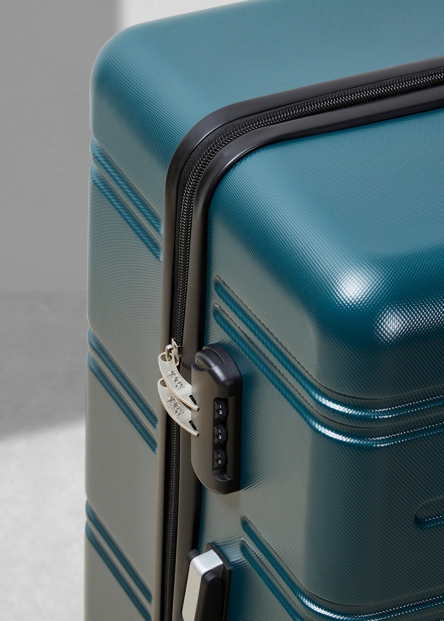 Rock Green Lisbon Suitcase - Matalan