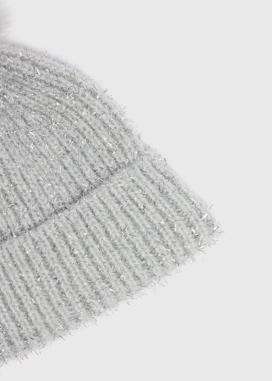 Wondrous Silver Pom Pom Beanie