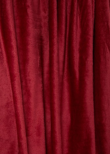 Plain Red Throw (200cm x 220cm)