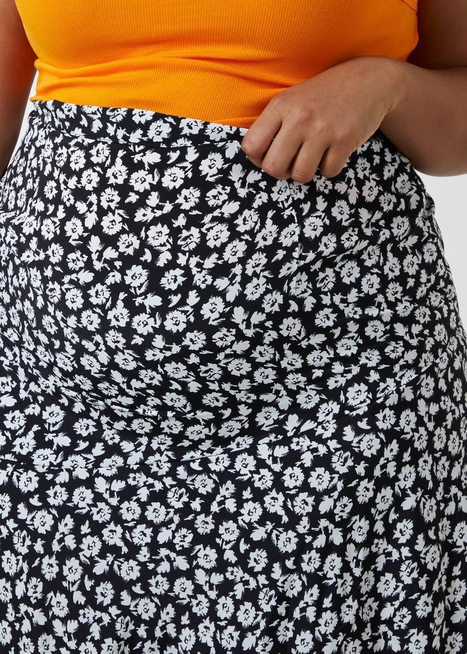 Blue Vanilla Black Curve Asymmetric Seam Midi Skirt