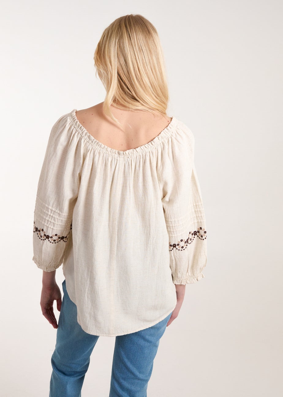 Blue Vanilla Stone Embroidered Pleat Sleeve Top
