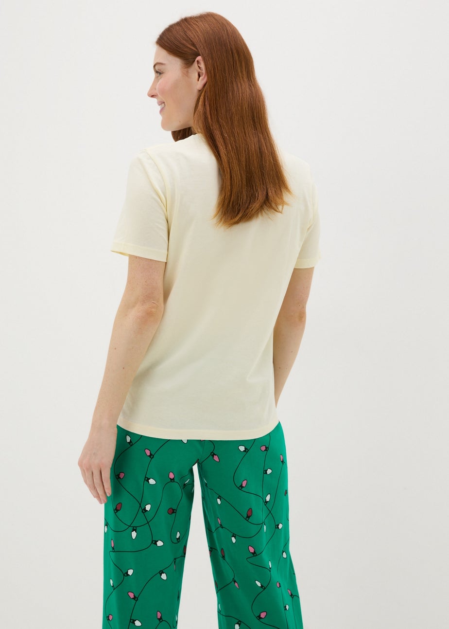 Cream Feeling Festive Pyjama Set