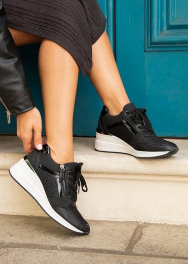 Linzi Everett Black Glitter Wedged Trainers