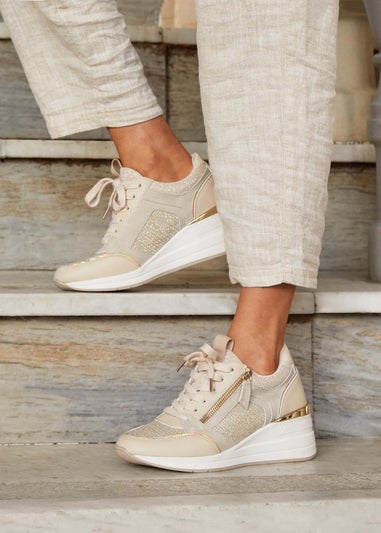 Linzi Everett Gold & Nude Wedged Trainers