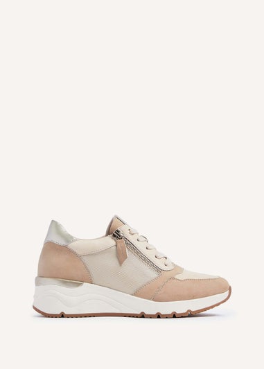 Linzi Luca Nude Wedge Trainer