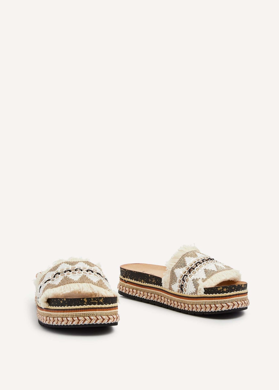 Linzi Janelle Neutral Flatform Slip On Sandal